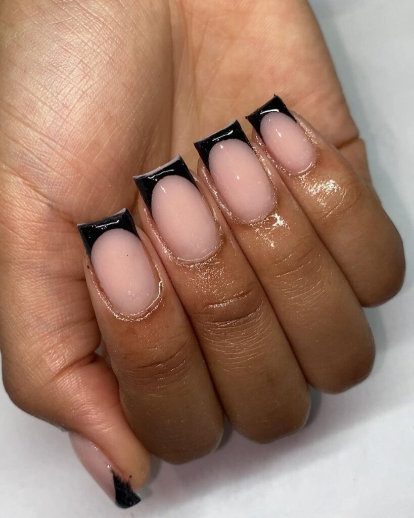 Black French Tip Nails