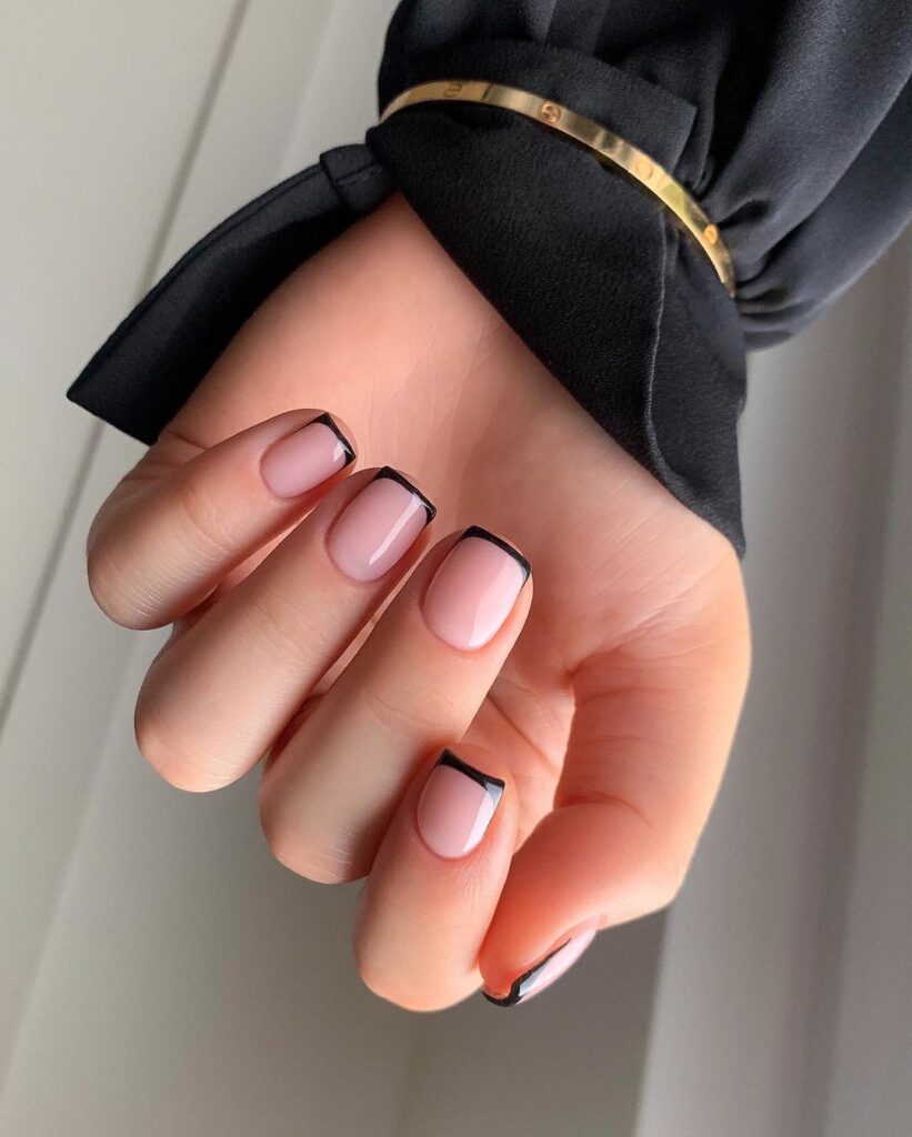 black french tip short nails