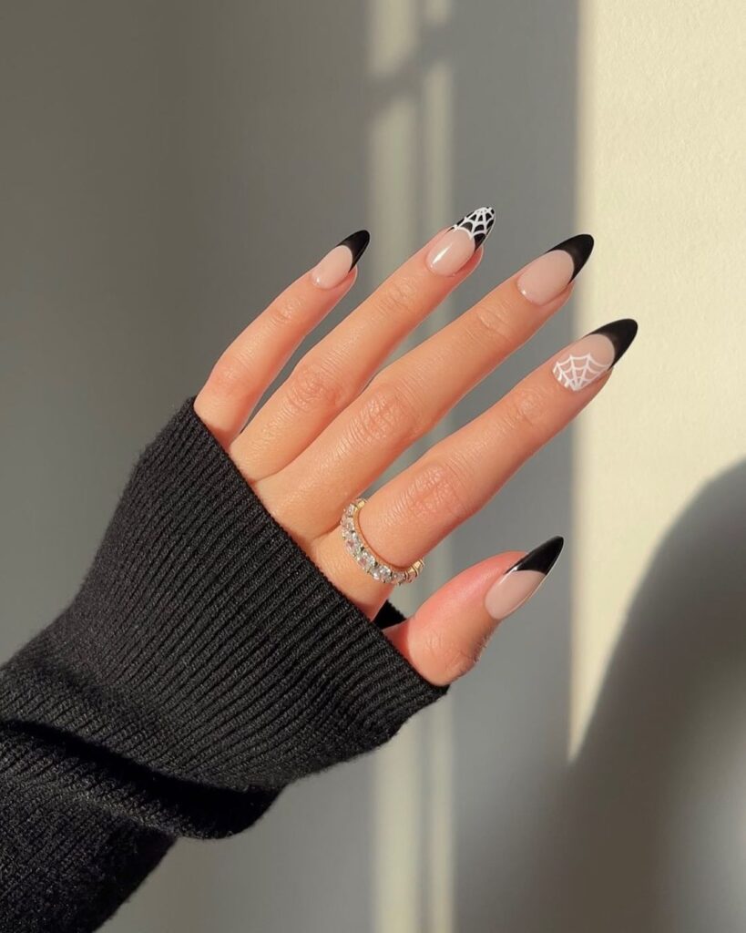 french tip nails black