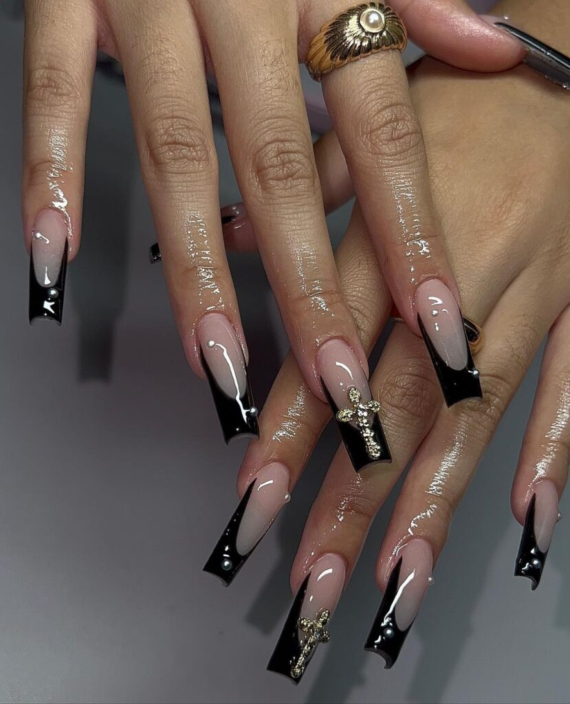 Black French Tip Nails